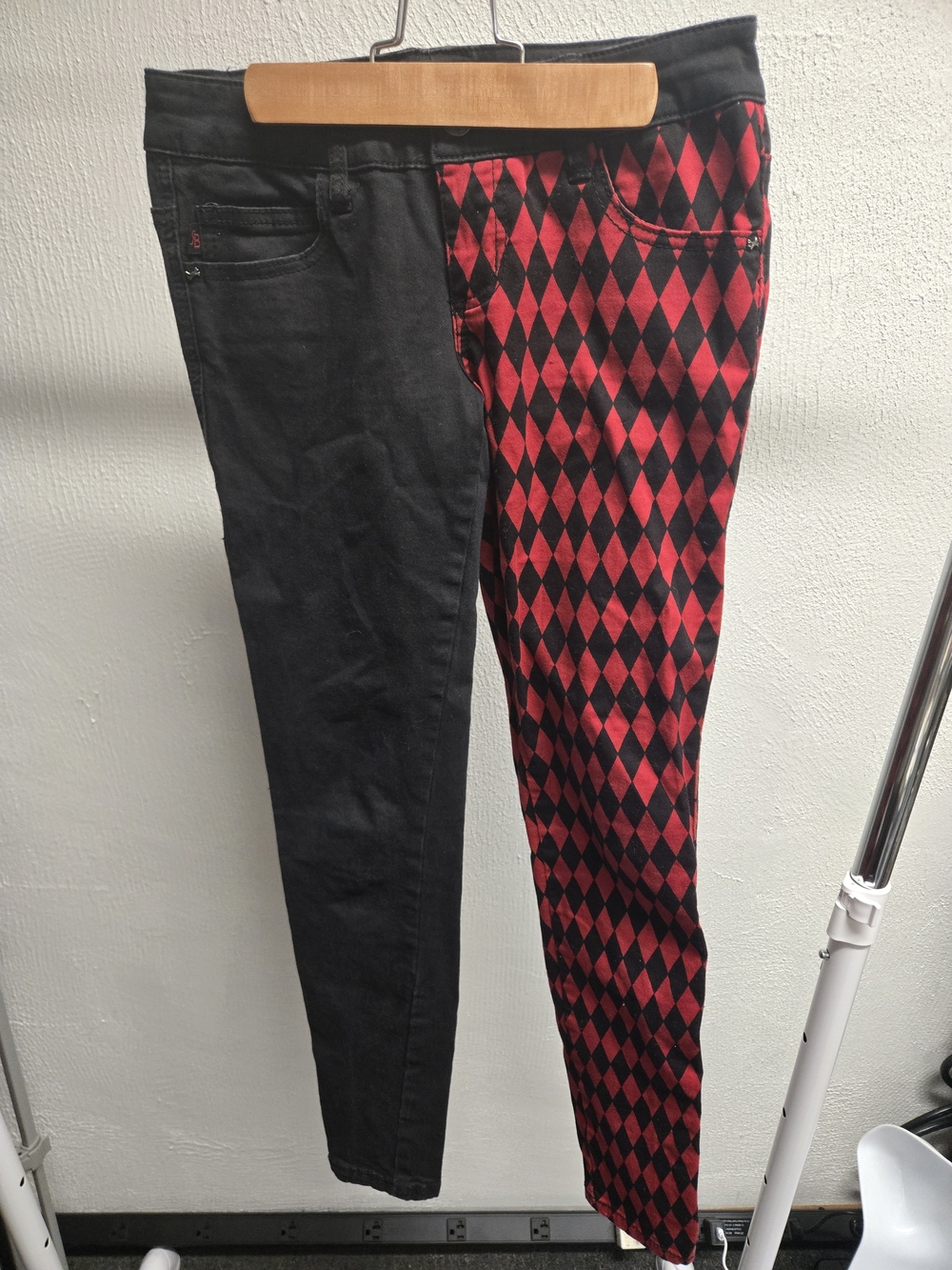 Royal Bones Vintage 80's Skateboard Women’s Black & Red Diamond-Print Jeans